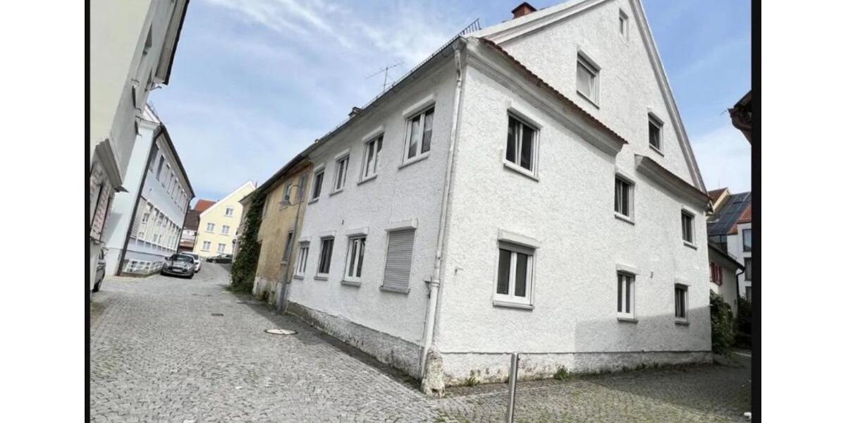 Doppelhaushälfte Weißenhorn - 8 Zimmer, 224 m&sup2;, 1.700&euro; | Angebot:25498251