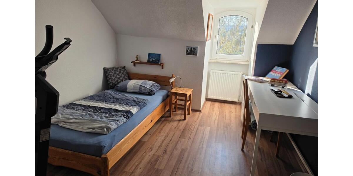Dachgeschoßwohnung Koblenz Horchheim - 3 Zimmer, 81 m&sup2;, 950&euro; | Angebot:26288390
