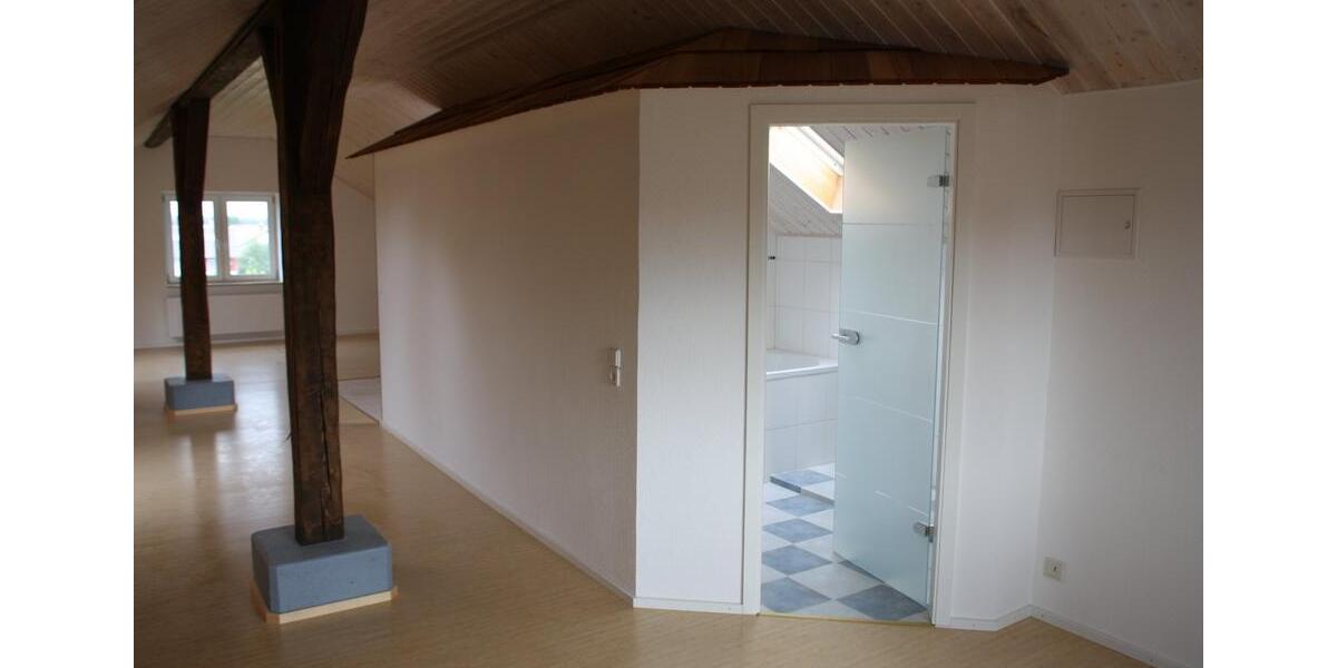 Dachgeschoßwohnung Germaringen - 3 Zimmer, 63 m&sup2;, 475&euro; | Angebot:26519052
