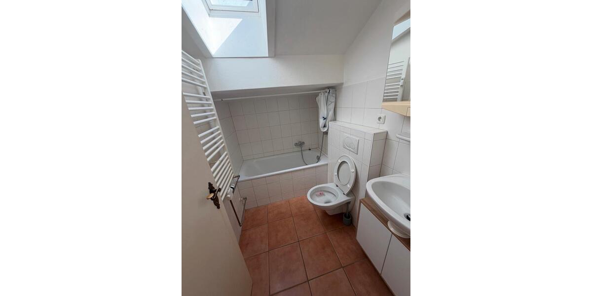 Dachgeschoßwohnung Bad Reichenhall - 1 Zimmer, 35 m&sup2;, 670&euro; | Angebot:26614969