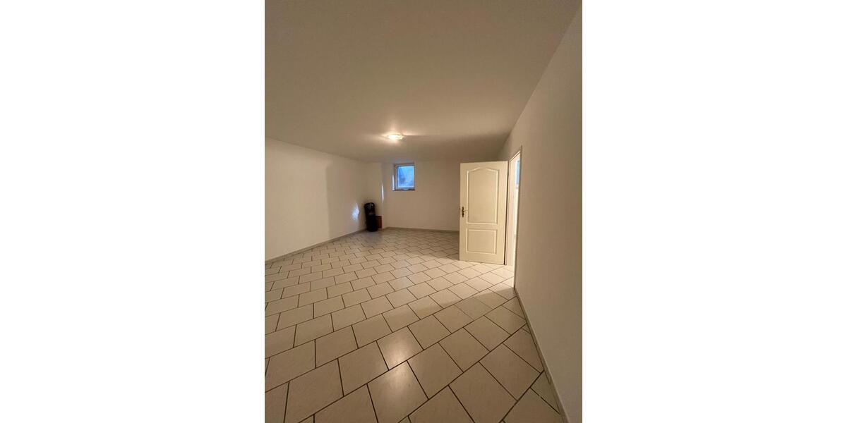 Etagenwohnung Quickborn - 3 Zimmer, 90 m&sup2;, 1.000&euro; | Angebot:24757044