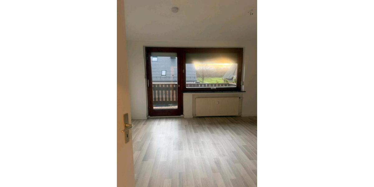 Etagenwohnung Peine Südstadt - 5 Zimmer, 100 m&sup2;, 1.250&euro; | Angebot:26268041