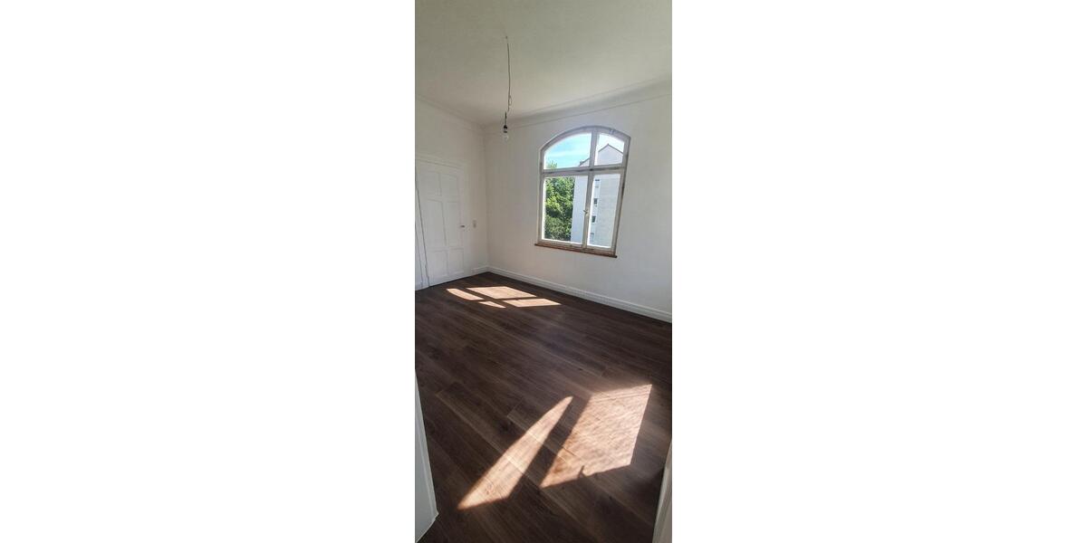Etagenwohnung Sindelfingen Sindelfingen (Stadt) - 4 Zimmer, 110 m&sup2;, 1.150&euro; | Angebot:26542576