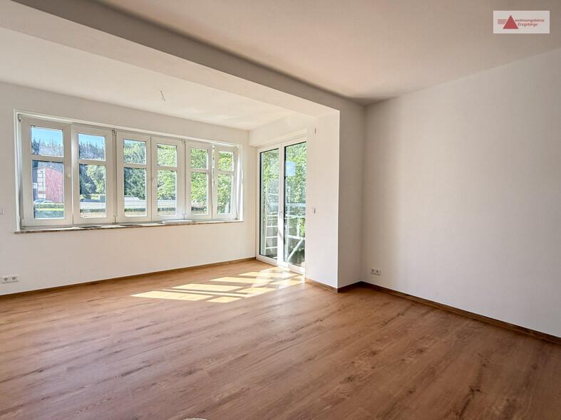 Etagenwohnung Burkhardtsdorf - 3 Zimmer, 77 m&sup2;, 720&euro; | Angebot:23329907