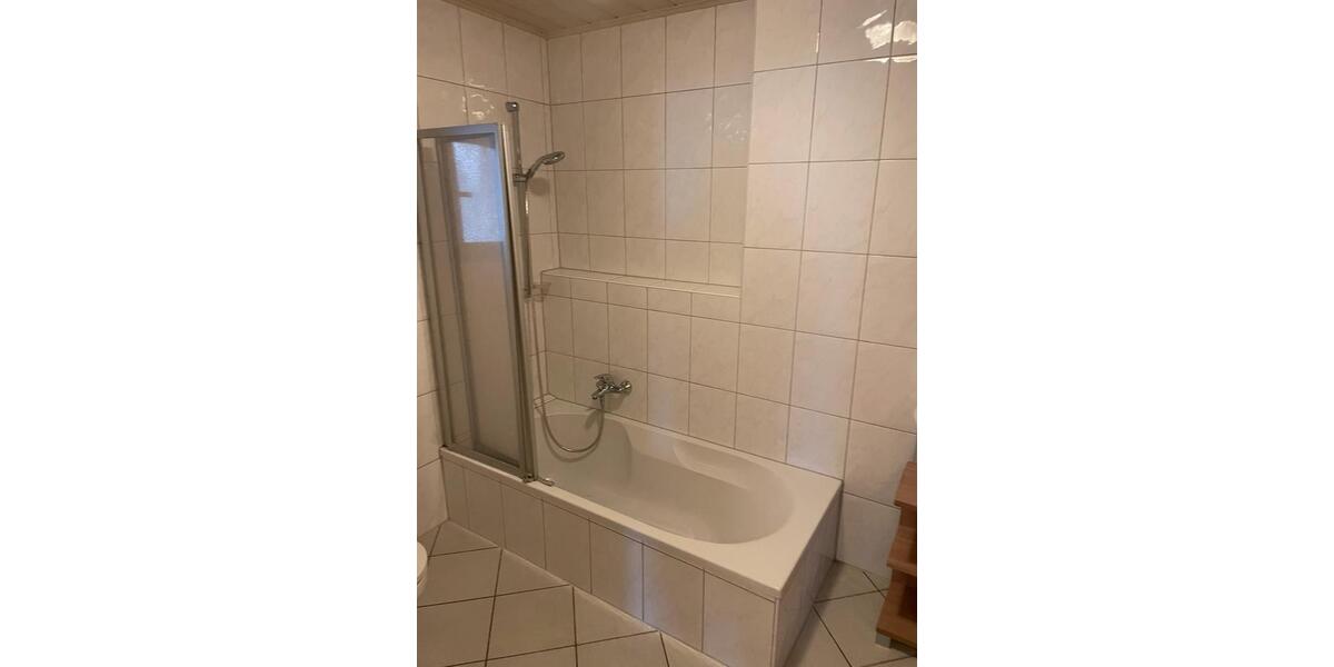 Erdgeschoßwohnung Schlüsselfeld - 2 Zimmer, 65 m&sup2;, 500&euro; | Angebot:25838033