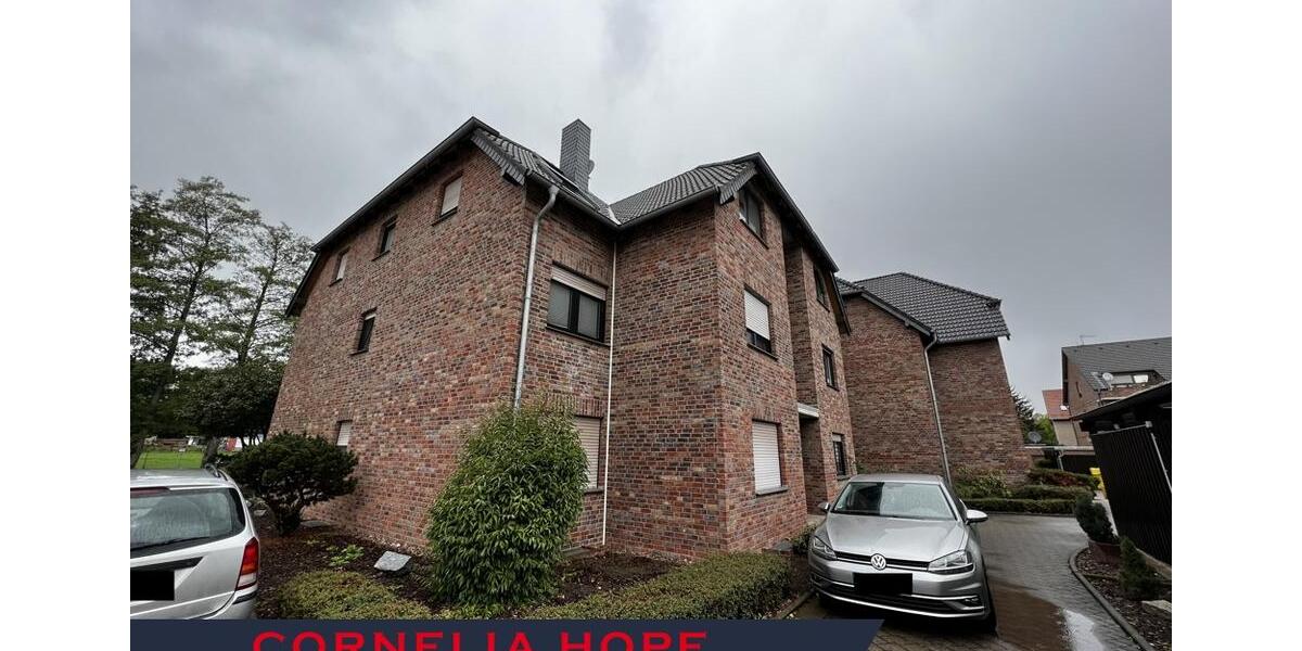 #geräumige Dachgeschoss-Wohnung#offen#hell#Balkon 2 zimmer