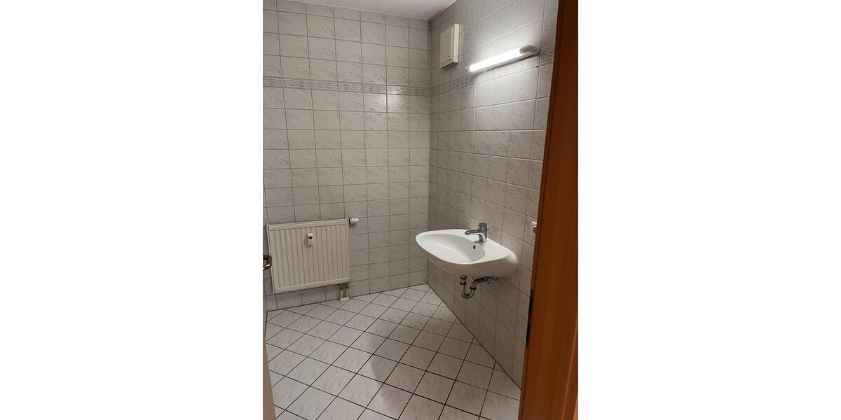 Etagenwohnung Heroldsberg - 3 Zimmer, 83 m&sup2;, 865&euro; | Angebot:25178640