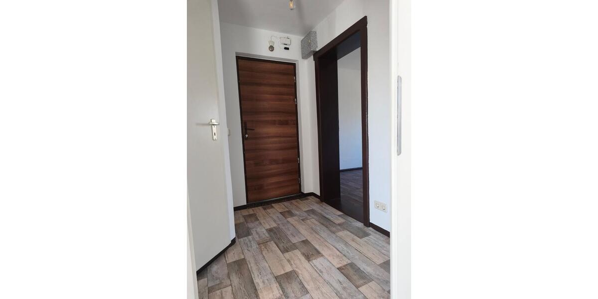 Etagenwohnung Lauchhammer - 2 Zimmer, 45 m&sup2;, 350&euro; | Angebot:25855268