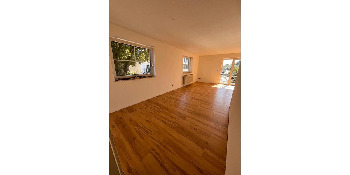 Etagenwohnung Neumünster - 2 Zimmer, 65 m&sup2;, 850&euro; | Angebot:26633859