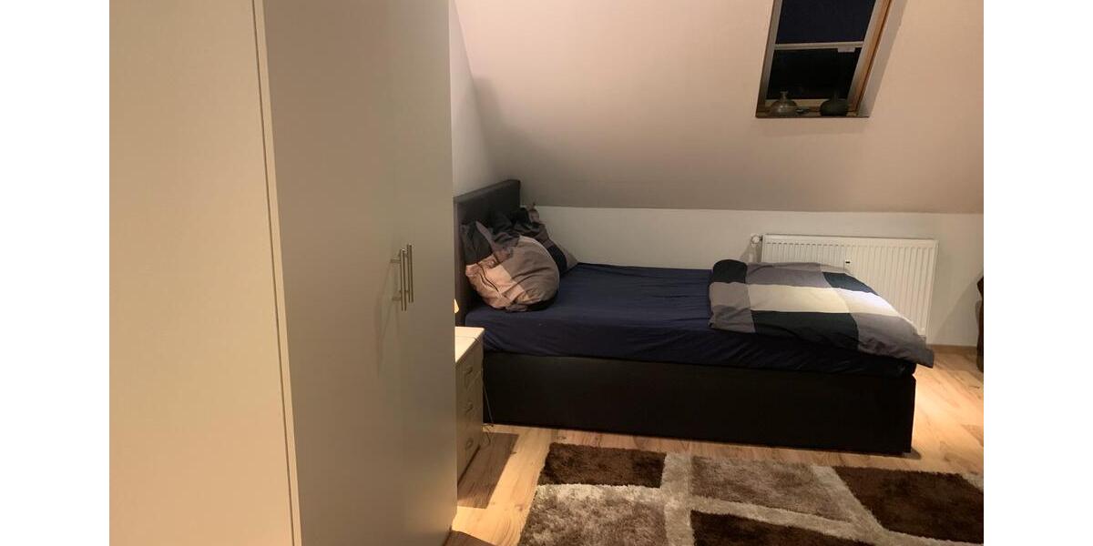 Dachgeschoßwohnung Emden - 1 Zimmer, 47 m&sup2;, 50&euro; | Angebot:24942265