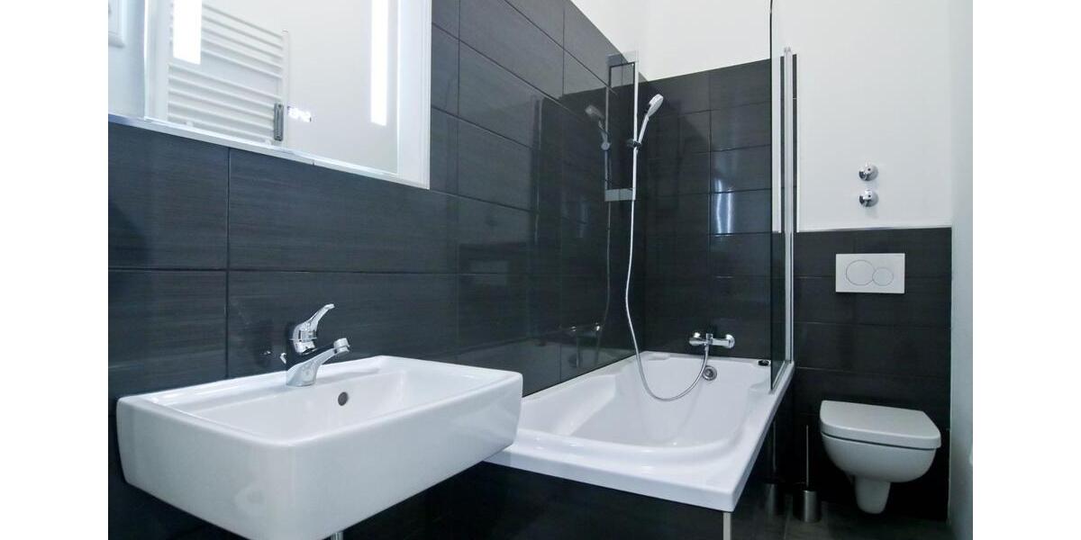 Hochwertige 4-Zimmerwohnung, komplett möbliert 4 zimmer