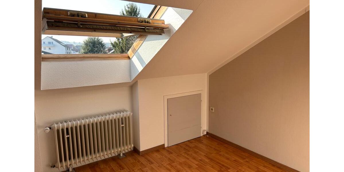Dachgeschoßwohnung Leopoldshöhe - 2 Zimmer, 55 m&sup2;, 340&euro; | Angebot:25417334
