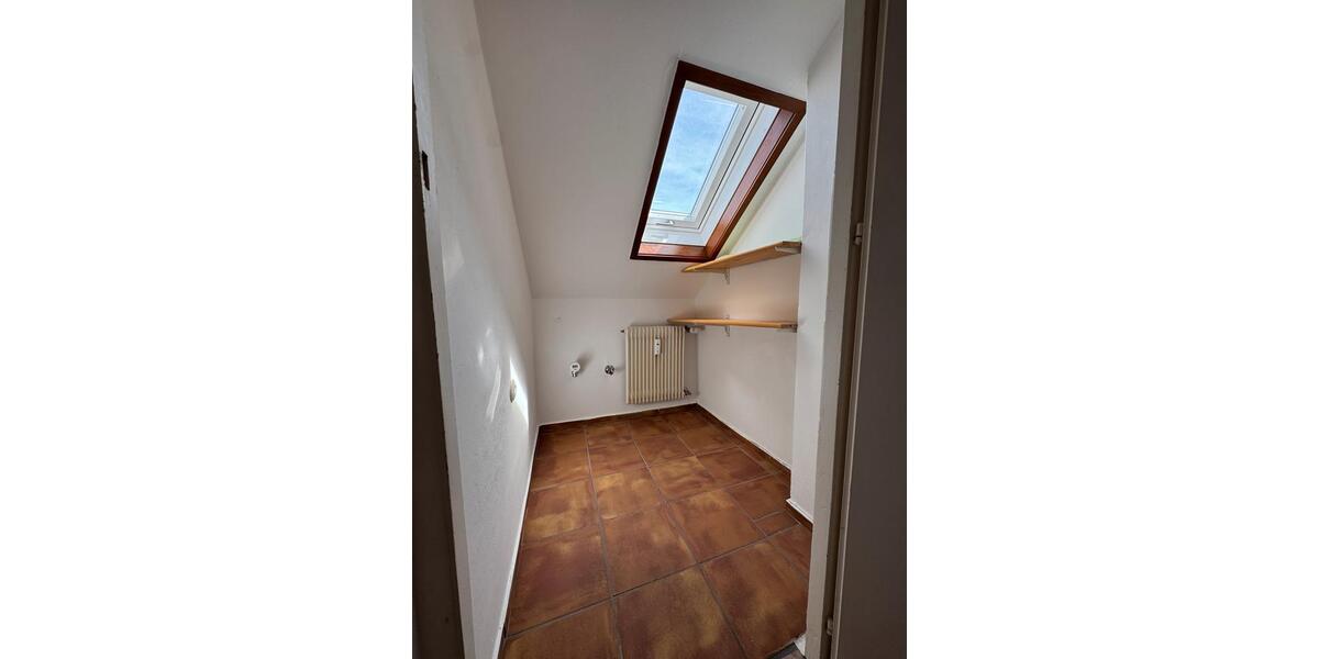 Dachgeschoßwohnung Leinfelden-Echterdingen Echterdingen - 2 Zimmer, 54 m&sup2;, 700&euro; | Angebot:26615046