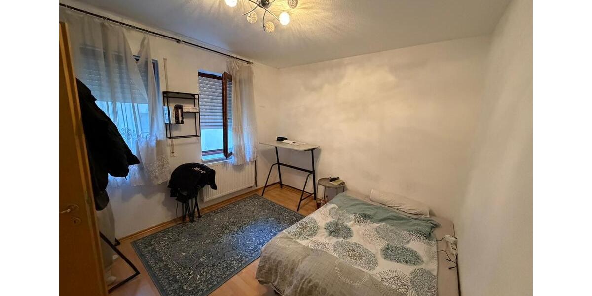 4-Zimmer Wohnung im Zentrum von 04600 Altenburg 4 zimmer