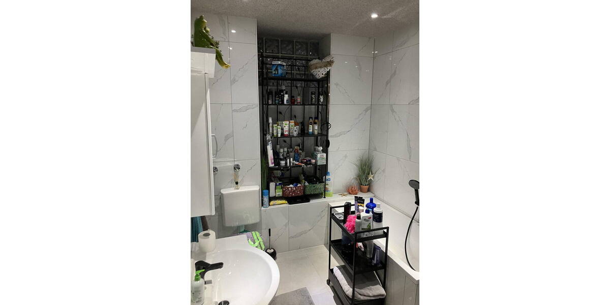 Etagenwohnung Kassel Harleshausen - 5 Zimmer, 145 m&sup2;, 1.380&euro; | Angebot:26170957