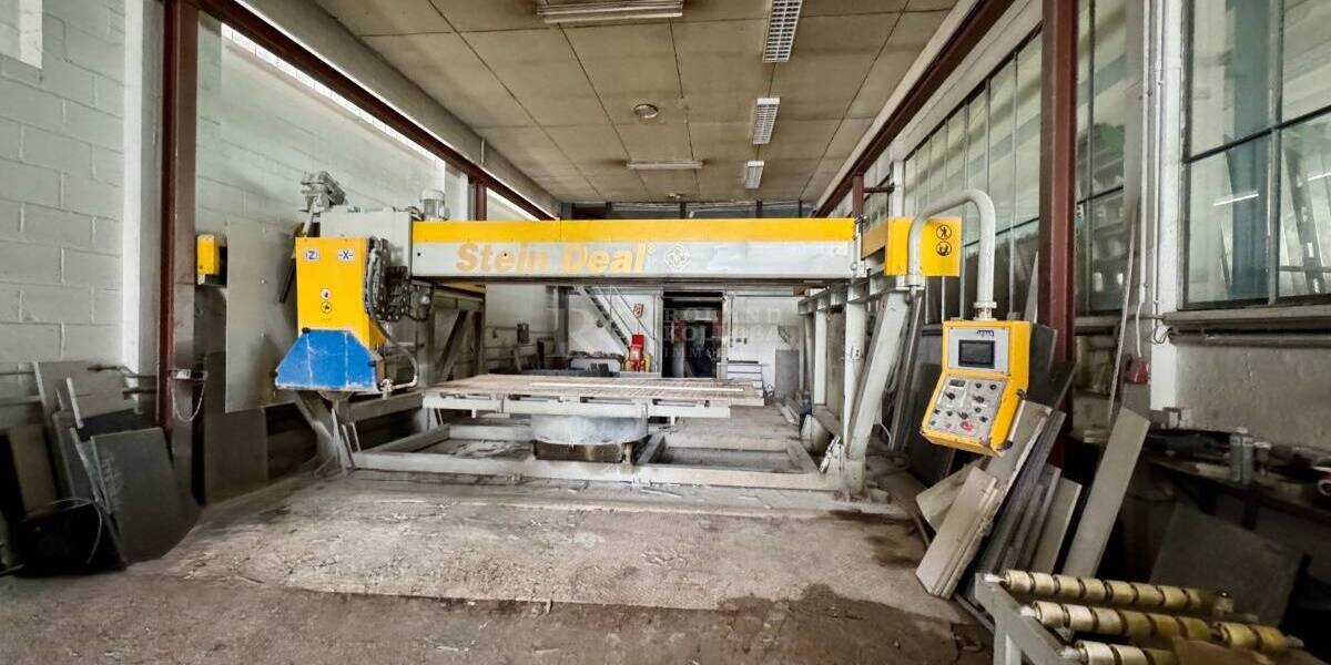 ca. 250 m² Produktionshalle und ca. 85 m² Büro in Hüttenberg zu vermieten zimmer