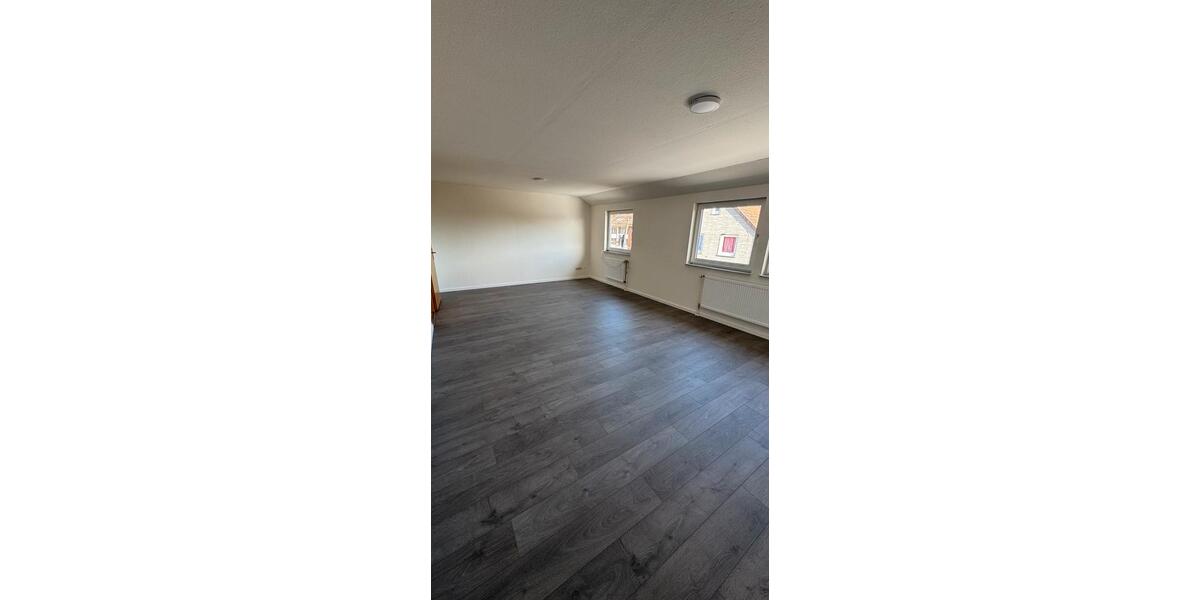 Dachgeschoßwohnung Bergen - 3 Zimmer, 90 m&sup2;, 840&euro; | Angebot:25394128