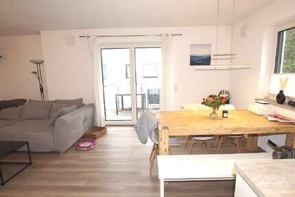 Wohnung Straubing - 3 Zimmer, 76 m&sup2;, 870&euro; | Angebot:27004247