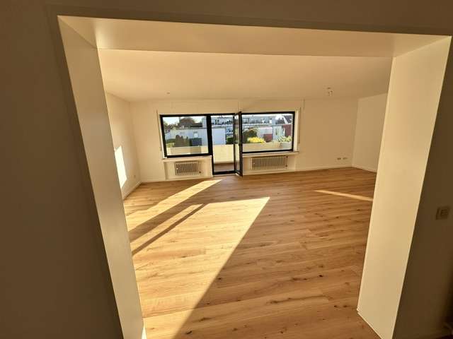 Etagenwohnung Köln Lindenthal - 3 Zimmer, 127 m&sup2;, 2.195&euro; | Angebot:27593199