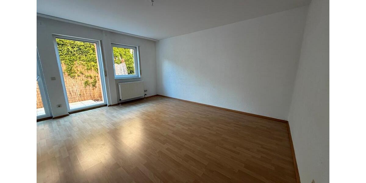 Erdgeschoßwohnung Bretten - 2 Zimmer, 70 m&sup2;, 900&euro; | Angebot:26507751