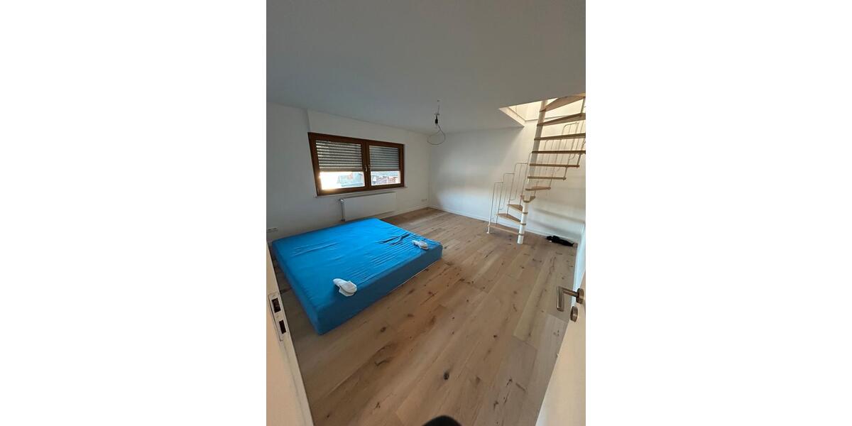 Einfamilienhaus Biedenkopf - 5 Zimmer, 120 m&sup2;, 1.700&euro; | Angebot:26199677