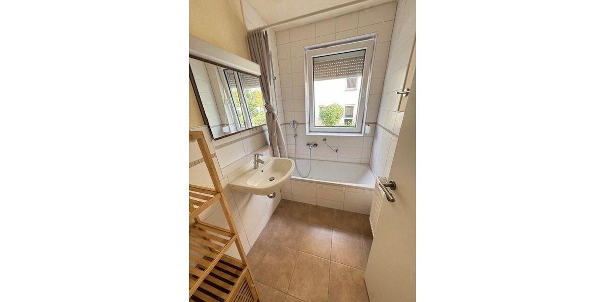 Mehrfamilienhaus, Wohnhaus Weiden in der Oberpfalz - 8 Zimmer, 200 m&sup2;, 2.450&euro; | Angebot:25991942