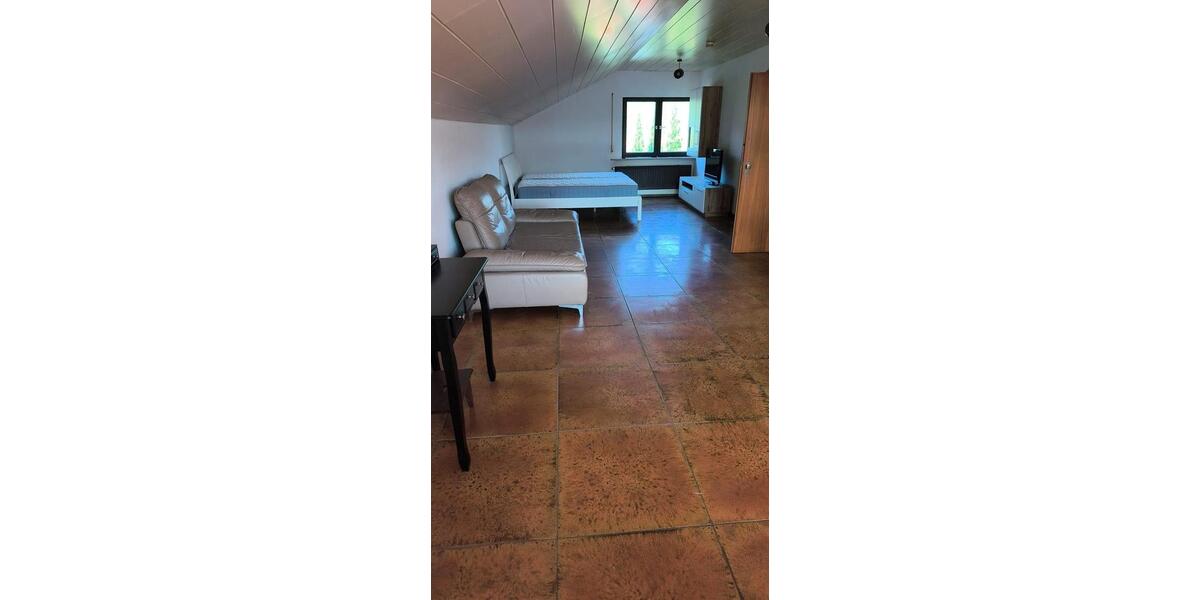 Dachgeschoßwohnung Ilsfeld - 2 Zimmer, 52 m&sup2;, 520&euro; | Angebot:26144358