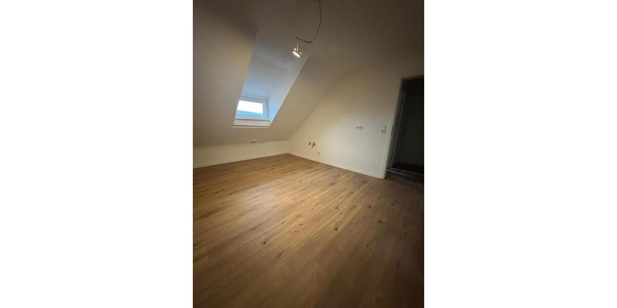 Etagenwohnung Schiffweiler - 1 Zimmer, 32 m&sup2;, 520&euro; | Angebot:24802443