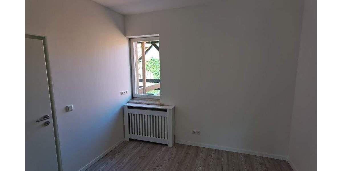 Etagenwohnung Hildburghausen - 4 Zimmer, 115 m&sup2;, 680&euro; | Angebot:25798640