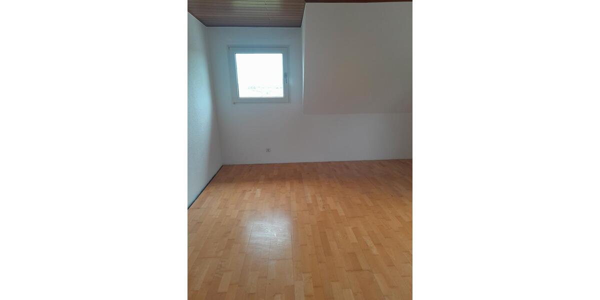 Etagenwohnung Reichshof - 3 Zimmer, 70 m&sup2;, 550&euro; | Angebot:26647375