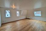 Etagenwohnung Leonberg - 4 Zimmer, 75 m&sup2;, 1.200&euro; | Angebot:26496497