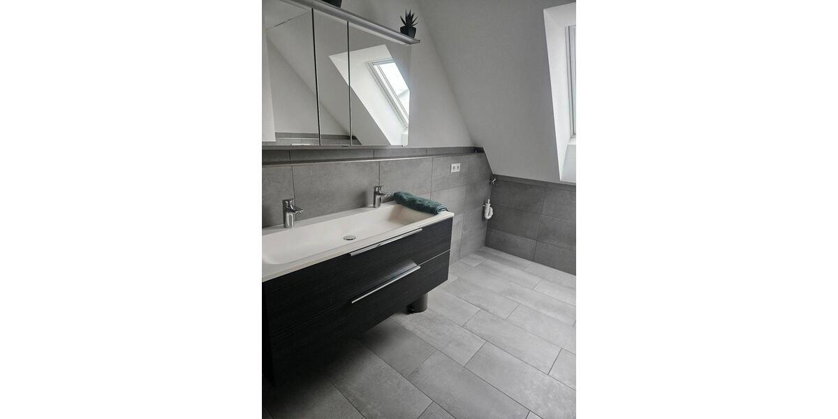 Etagenwohnung Petersaurach - 2 Zimmer, 100 m&sup2;, 1.100&euro; | Angebot:25903967