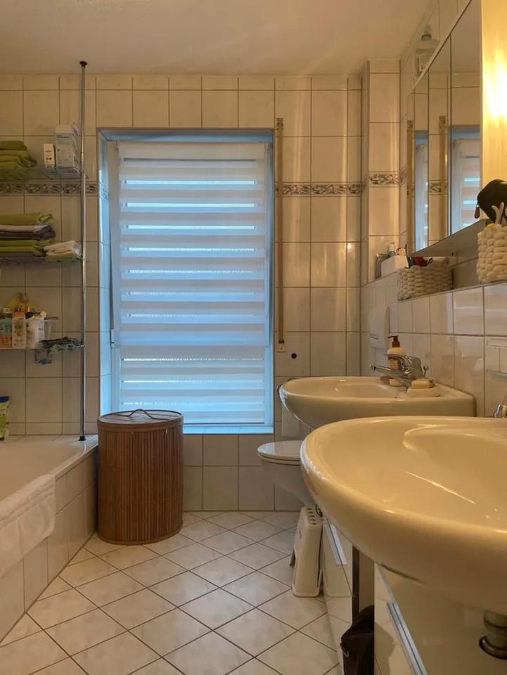 3,5 Zimmer DG-Wohnung mit Balkon, EBK und Galerie