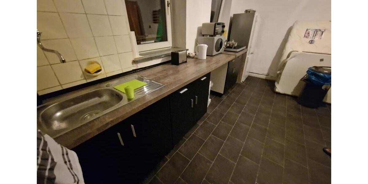 Wohnen auf Zeit Langenfeld (Rheinland) - 8 Zimmer, 150 m&sup2;, 550&euro; | Angebot:25550404