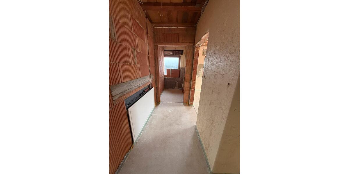 Dachgeschoßwohnung Willingshausen - 4 Zimmer, 105 m&sup2;, 950&euro; | Angebot:24469277