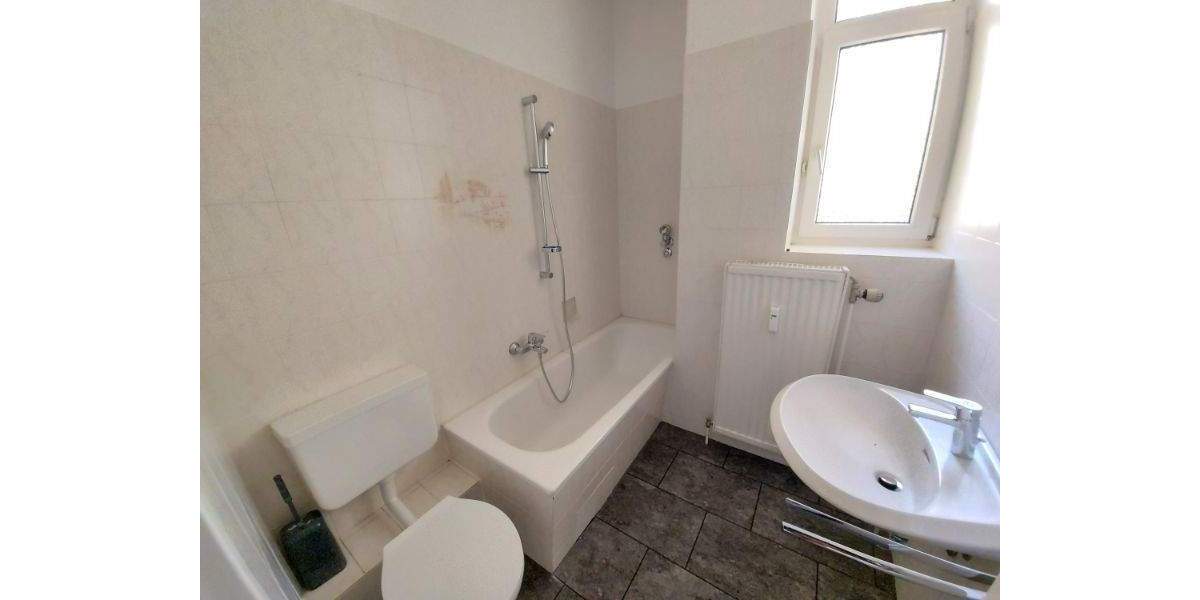 Etagenwohnung Bremerhaven Lehe - 3 Zimmer, 89 m&sup2;, 570&euro; | Angebot:25699021