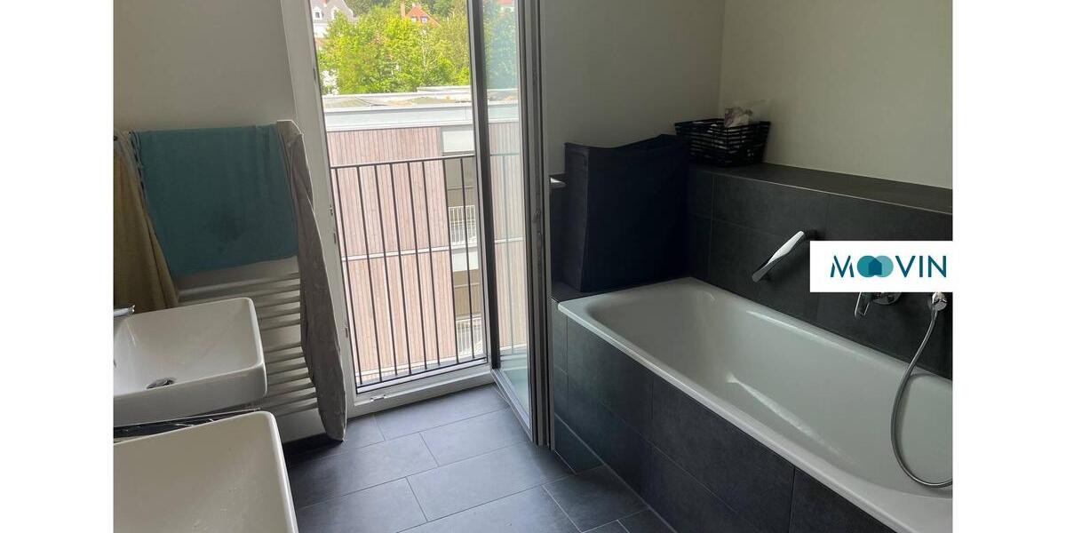 Dachgeschoßwohnung Ulm Obertalfingen - 4 Zimmer, 174 m&sup2;, 2.400&euro; | Angebot:23858879