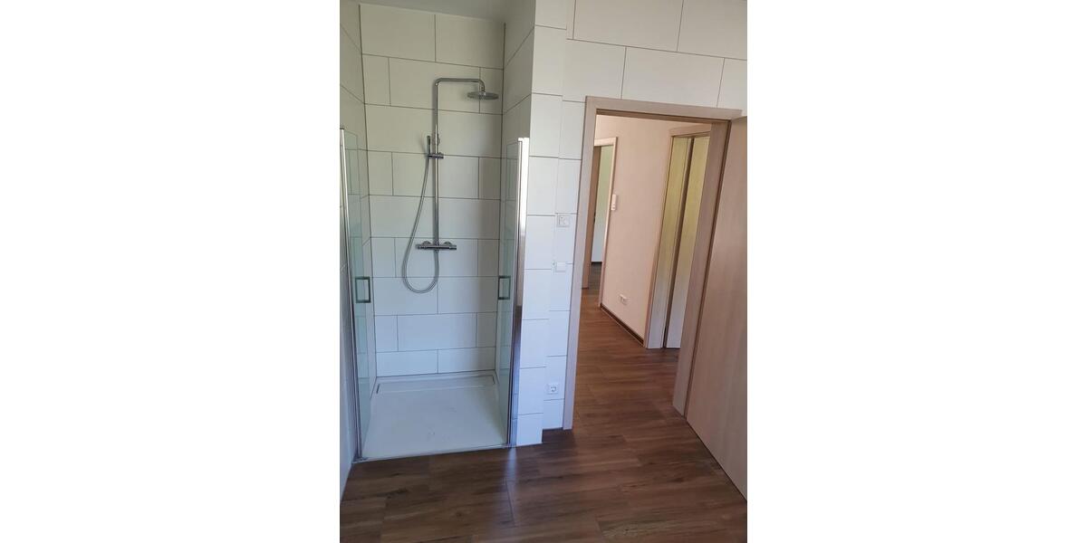 Etagenwohnung Ravenstein - 3 Zimmer, 90 m&sup2;, 900&euro; | Angebot:24828137