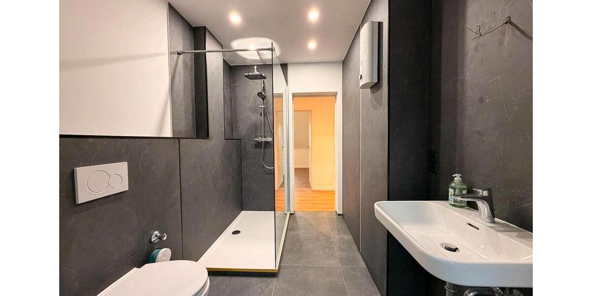 Dachgeschoßwohnung Koblenz - 2 Zimmer, 35 m&sup2;, 800&euro; | Angebot:26381945