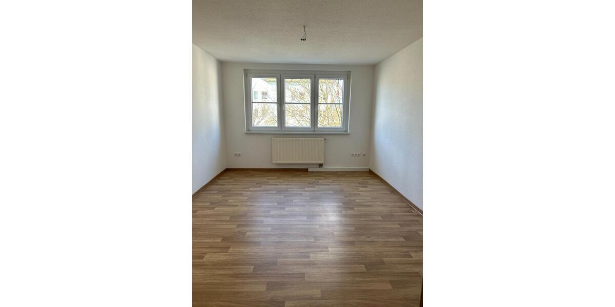 Etagenwohnung Niesky - 3 Zimmer, 65 m&sup2;, 484&euro; | Angebot:25235594