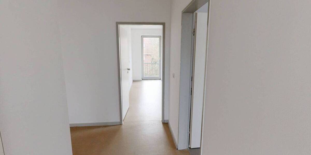 Etagenwohnung Neuruppin - 3 Zimmer, 88 m&sup2;, 715&euro; | Angebot:26816318