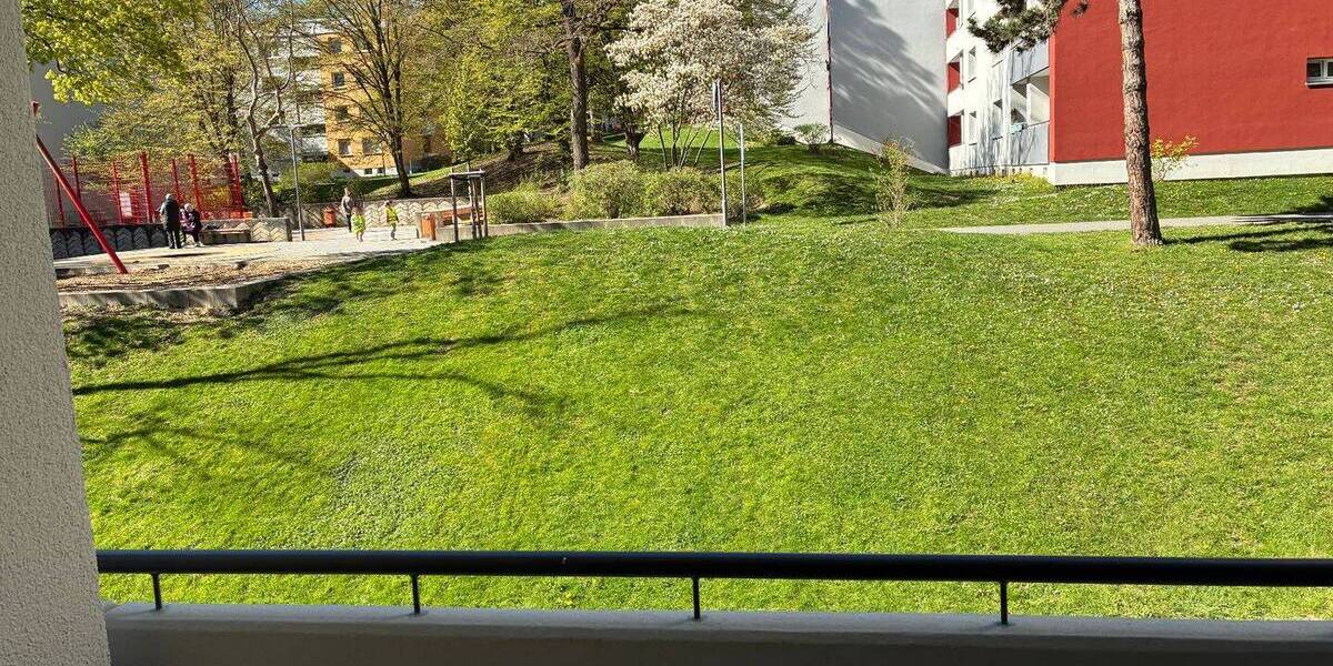 Etagenwohnung Wiesbaden Dotzheim - 3 Zimmer, 80 m&sup2;, 839&euro; | Angebot:26081935