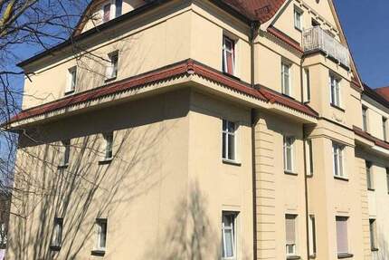 Ab 01.12.2025!! neu sanierte 2-Raumwohnung Marienthal Nähe HBK mit neuer EBK und Balkon 2 zimmer