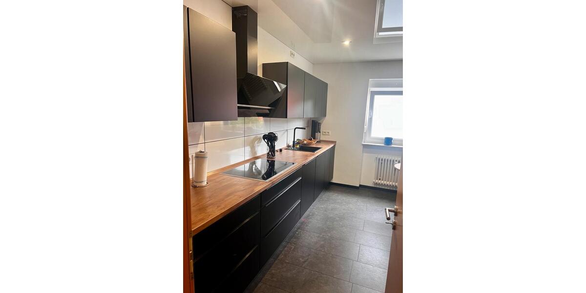 Etagenwohnung Saarbrücken Dudweiler - 3 Zimmer, 105 m&sup2;, 1.100&euro; | Angebot:26022303