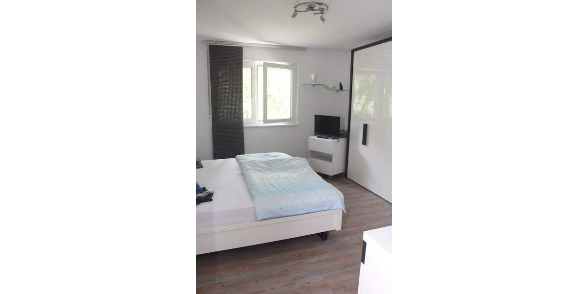 Etagenwohnung Erlangen Burgberg - 3 Zimmer, 107 m&sup2;, 1.470&euro; | Angebot:24723424