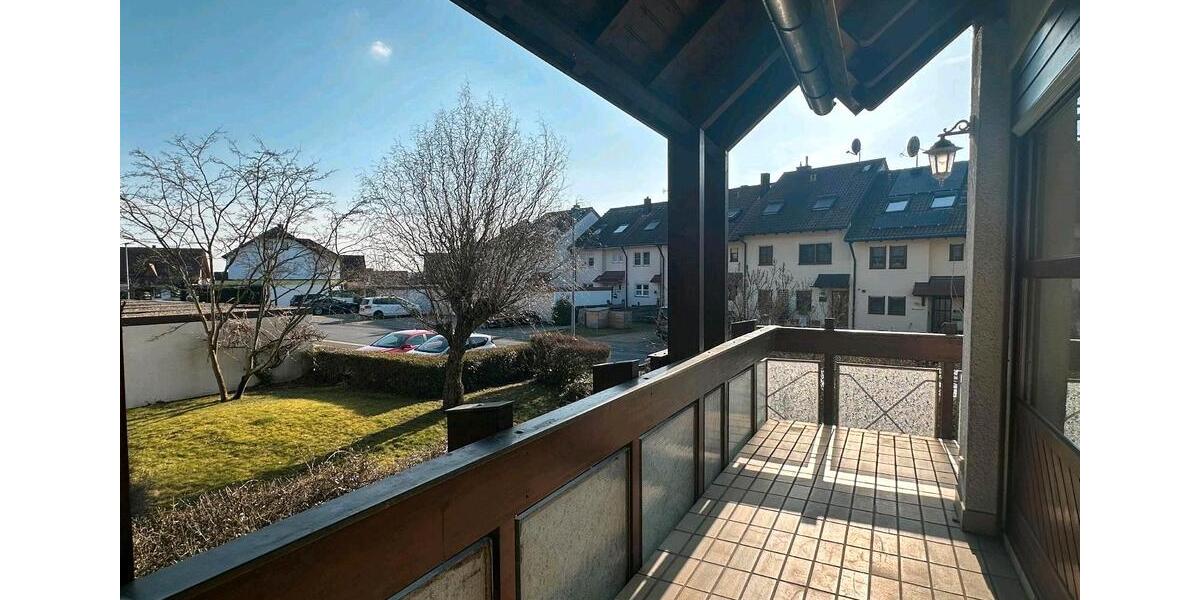 Etagenwohnung Sennfeld - 4 Zimmer, 104 m&sup2;, 1.100&euro; | Angebot:26626274