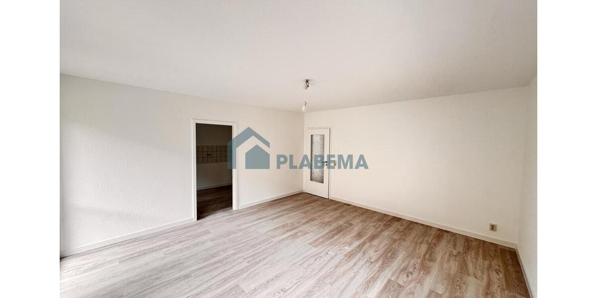 Erdgeschoßwohnung Neubrandenburg - 4 Zimmer, 91 m&sup2;, 1.240&euro; | Angebot:26646788