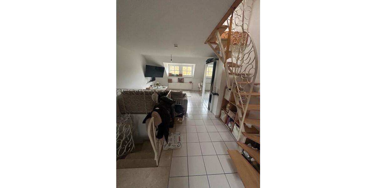 Dachgeschoßwohnung Trier Feyen-Weismark - 2 Zimmer, 40 m&sup2;, 550&euro; | Angebot:26168826