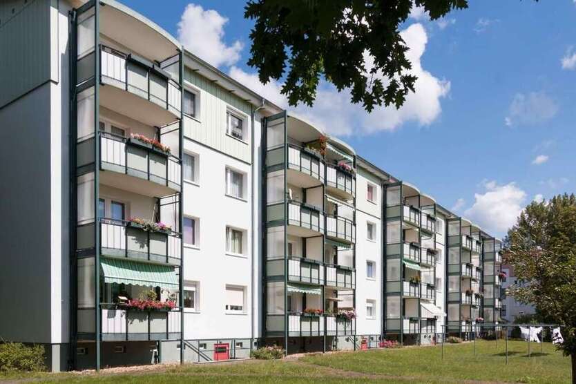 Wohnung zum Mieten in Hoyerswerda 365 € 62.5 m²