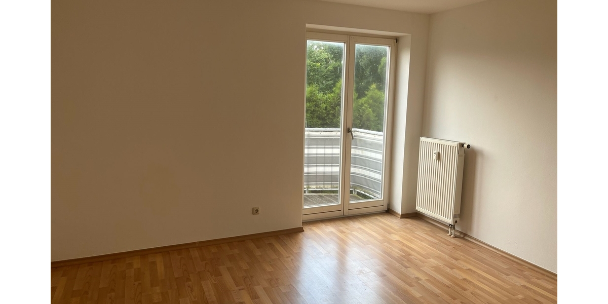 Single-Wohnung in Radebeul Ost mit EBK und Balkon - Etagenwohnung Radebeul Radebeul | Angebot:26882251